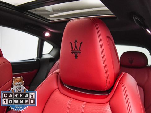 Used 2020 Maserati Levante S GranSport image 51