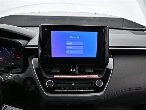 Used 2026 Toyota Corolla Cross LE w/ Moonroof Package image 7