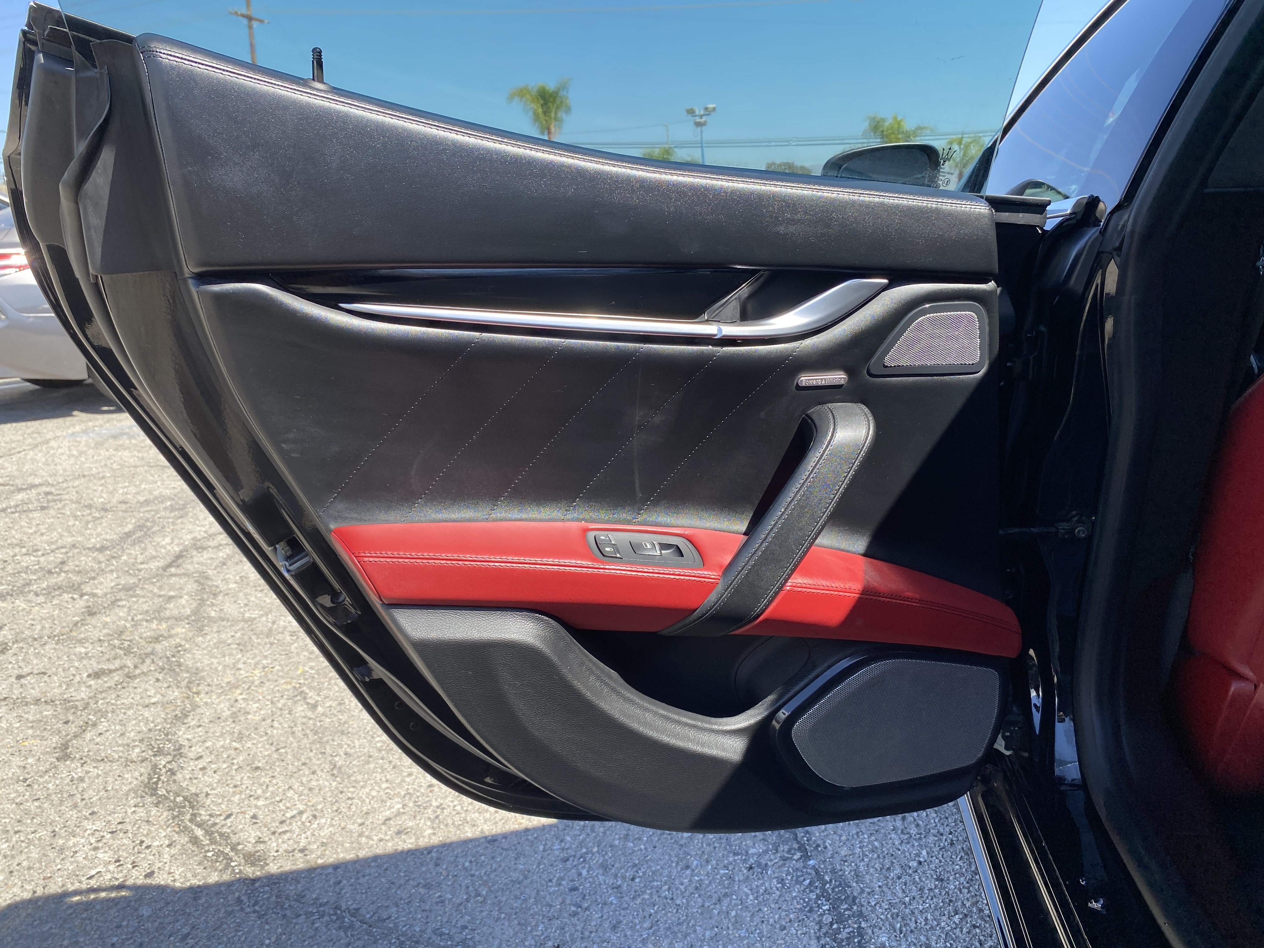 Used 2019 Maserati Ghibli GranSport RWD image 19