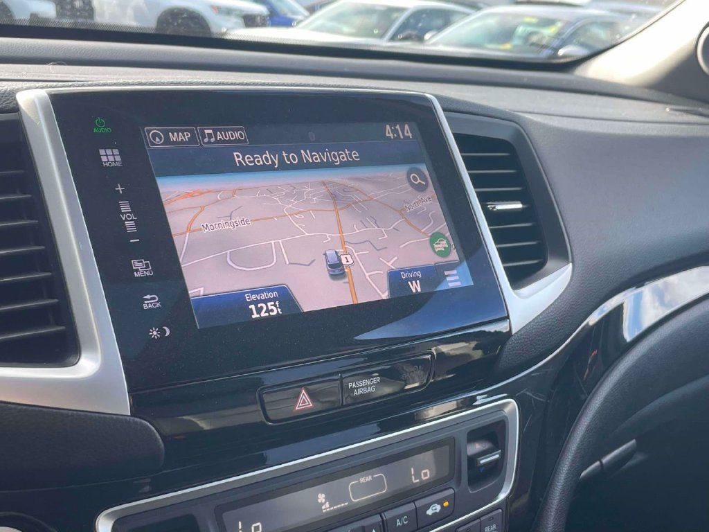 Used 2016 Honda Pilot Touring image 26