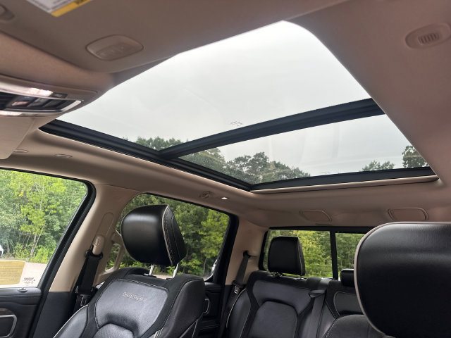 Used 2019 RAM 1500 Laramie AWD/4WD image 29