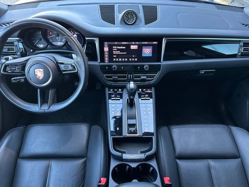 Used 2024 Porsche Macan image 6