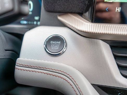 New 2026 Ford Explorer Active w/ Active Comfort Package image 24