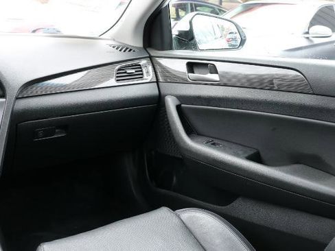 Used 2019 Hyundai Sonata Limited w/ Ultimate Package 04 FWD image 21