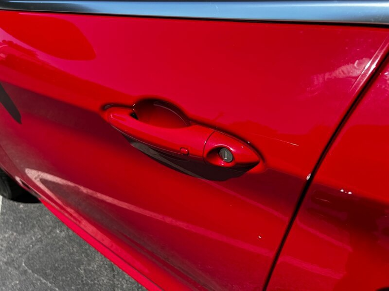 Used 2020 Alfa Romeo Stelvio Ti w/ Active Blind Spot Package AWD/4WD image 15