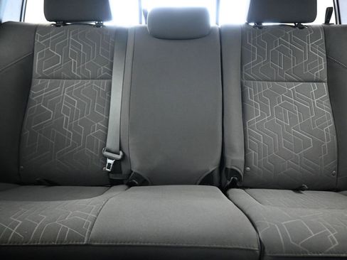 Used 2017 Toyota Tacoma TRD Sport image 26