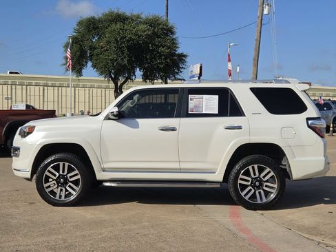Used 2017 Toyota 4Runner Limited AWD/4WD image 6