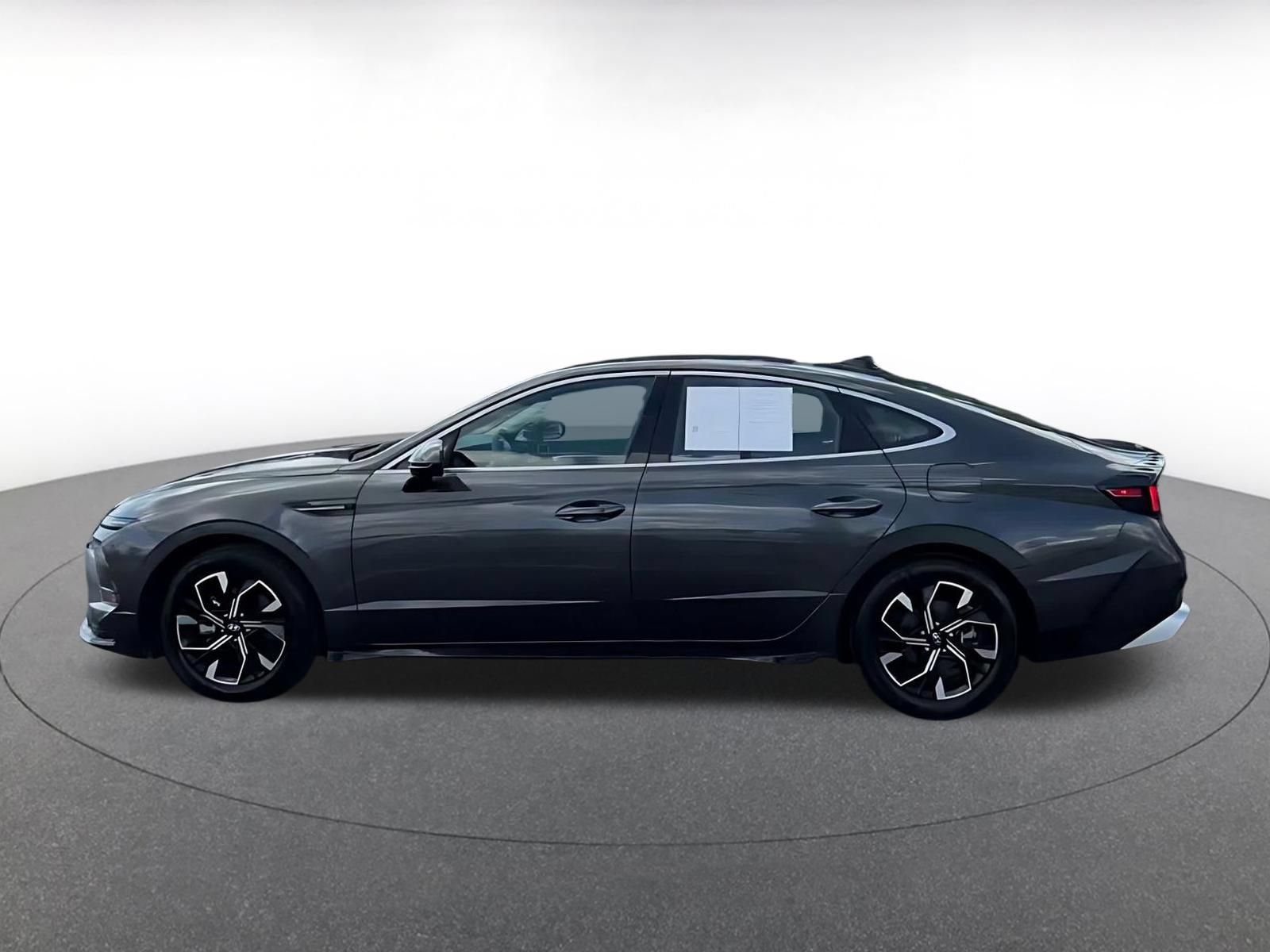 Used 2025 Hyundai Sonata SEL FWD image 15