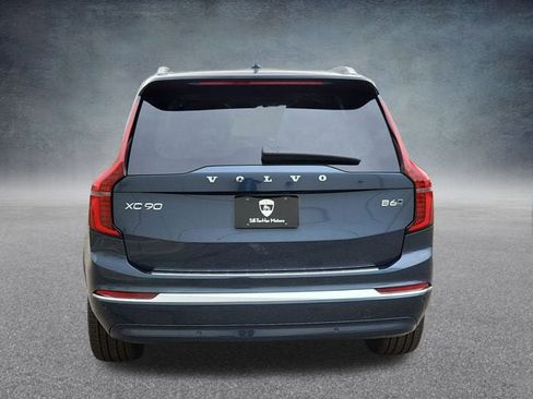 New 2025 Volvo XC90 B6 Plus w/ Protection Package Premier image 4