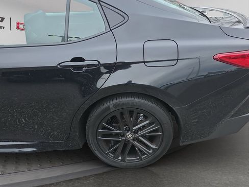 Used 2025 Toyota Camry SE image 24