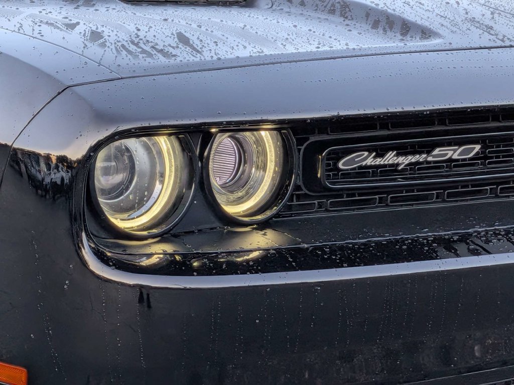 Used 2020 Dodge Challenger R/T RWD image 10