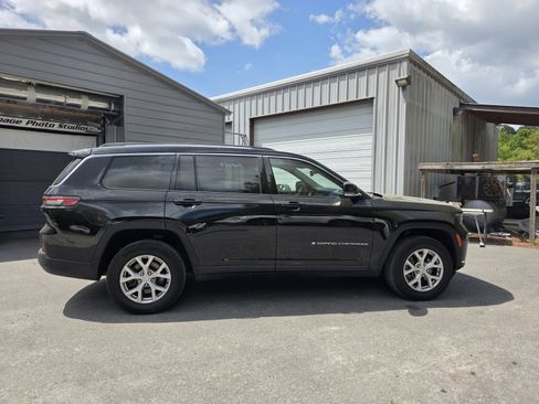 Used 2022 Jeep Grand Cherokee L Limited image 8