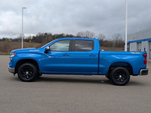 Used 2025 Chevrolet Silverado 1500 LT image 2