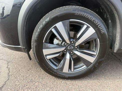 Used 2026 Nissan Rogue SL FWD image 6