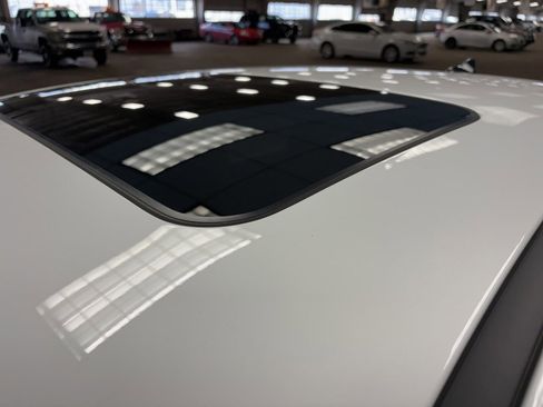 Used 2025 Hyundai Elantra SEL image 10