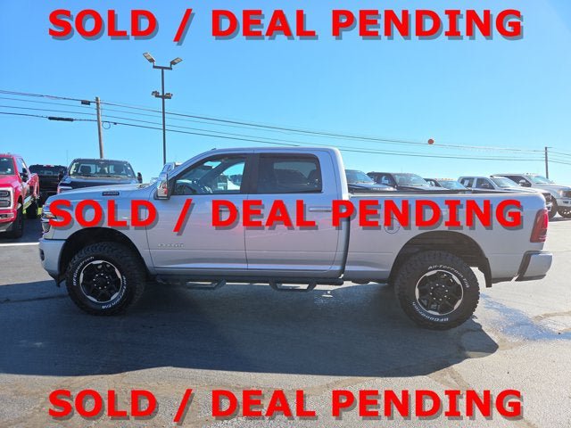 Used 2026 RAM 2500 Laramie AWD/4WD image 3
