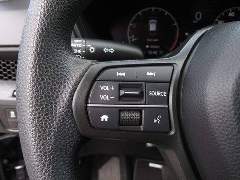 Used 2024 Honda CR-V LX image 21