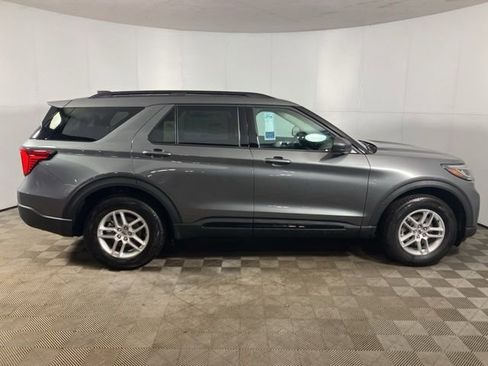 New 2026 Ford Explorer Active image 4