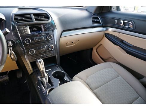Used 2016 Ford Explorer FWD image 21