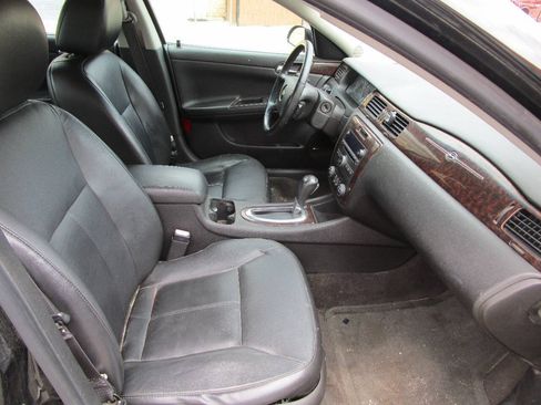 Used 2014 Chevrolet Impala LTZ FWD image 8