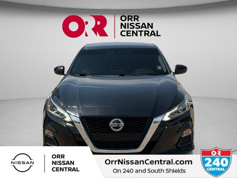 Used 2022 Nissan Altima 2.5 SV FWD image 2