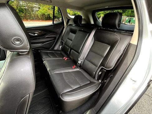 Certified 2020 GMC Terrain Denali w/ Denali Premium Package image 20