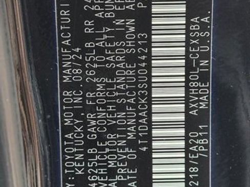 Used 2025 Toyota Camry SE FWD image 25