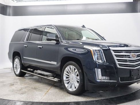 Used 2017 Cadillac Escalade ESV Platinum image 9