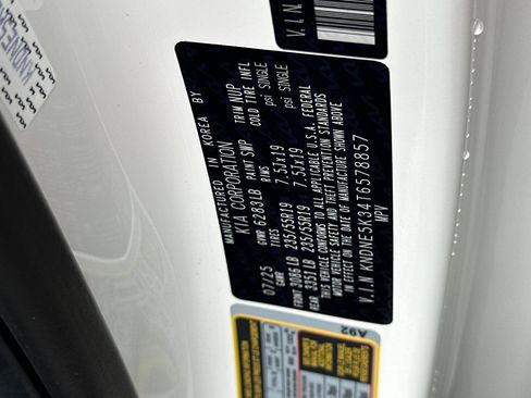 New 2026 Kia Carnival SX image 23