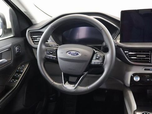 Used 2025 Ford Escape SE w/ PHEV Premium Package FWD image 14