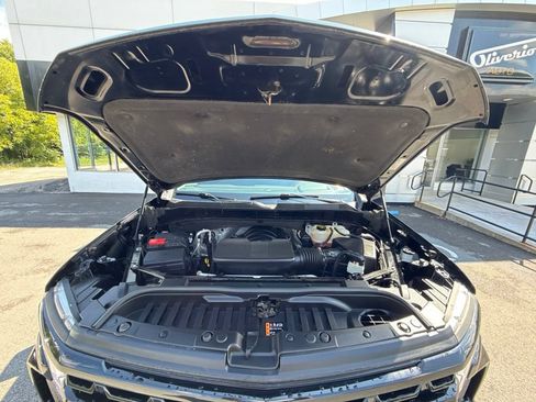 Used 2023 Chevrolet Silverado 1500 RST AWD/4WD image 34