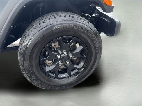 Used 2022 Jeep Wrangler Unlimited Sport AWD/4WD image 19