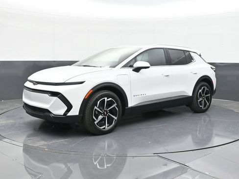 New 2026 Chevrolet Equinox EV LT FWD image 4