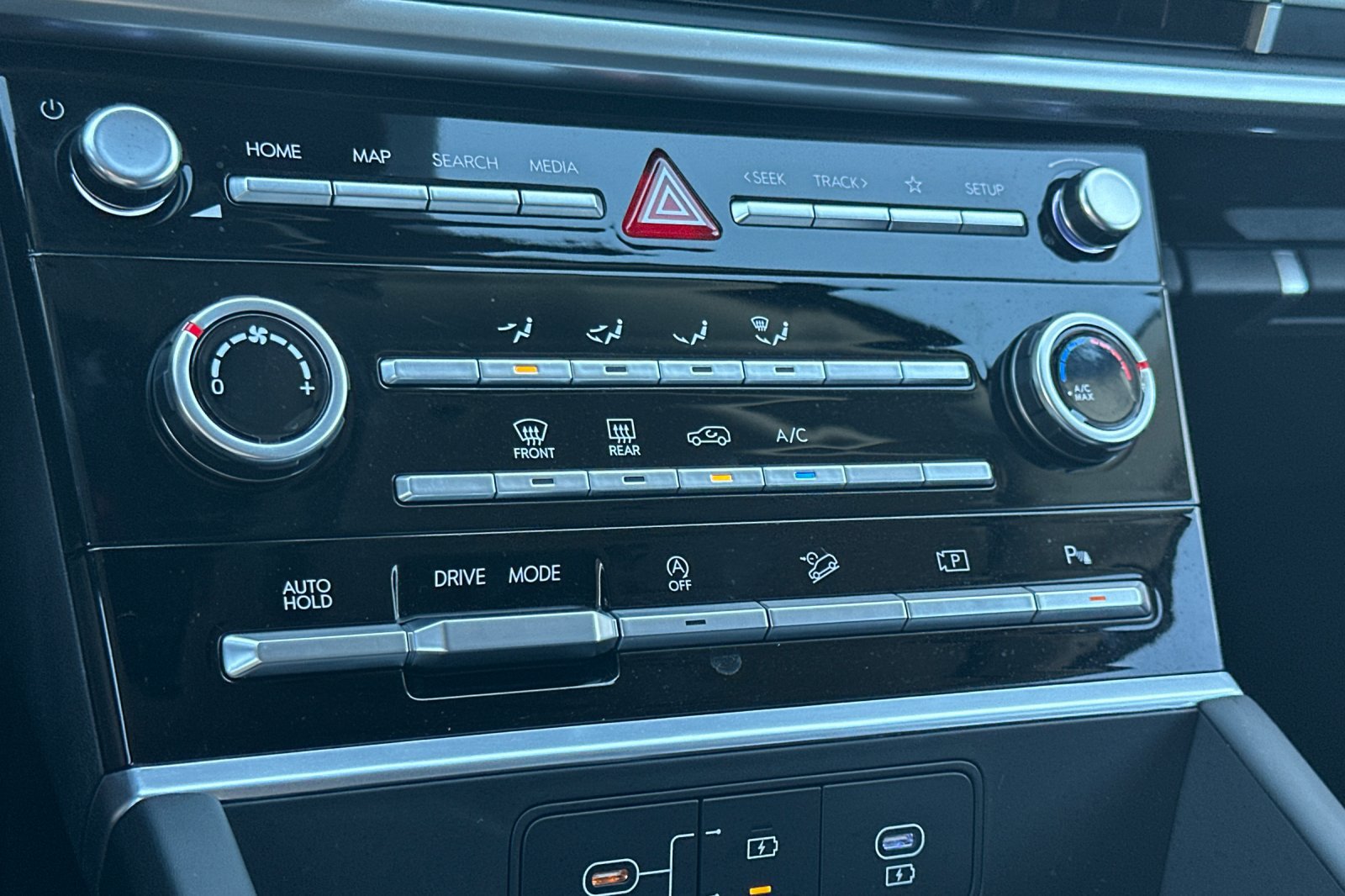 Certified 2026 Hyundai Santa Fe SE FWD image 22