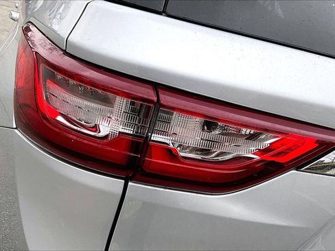 Used 2019 Chevrolet Traverse LT w/ LPO, Floor Liner Package image 23