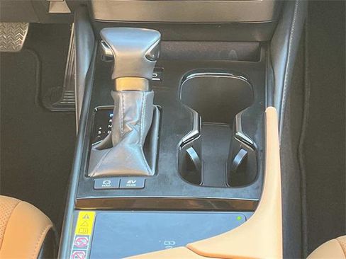 Certified 2025 Lexus ES 300h 300h image 17
