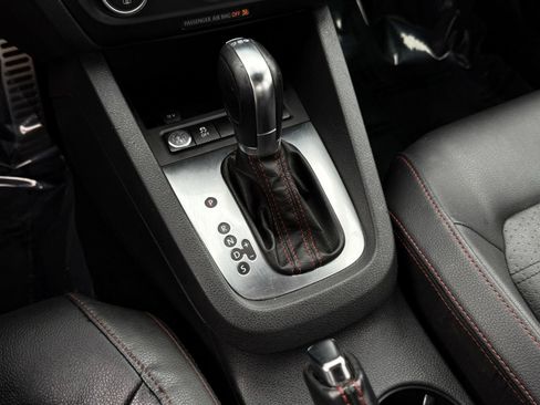 Used 2013 Volkswagen Jetta GLI Autobahn FWD image 37