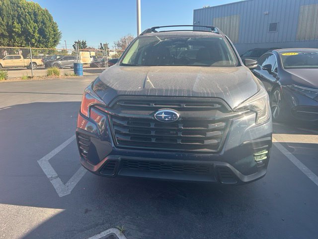 Used 2023 Subaru Ascent Onyx Edition AWD/4WD image 2