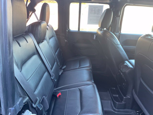 Used 2022 Jeep Wrangler Unlimited Sahara w/ Cold Weather Group AWD/4WD image 55