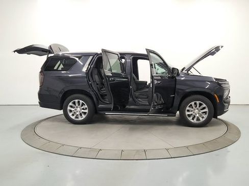 Used 2025 Chevrolet Tahoe Premier image 16