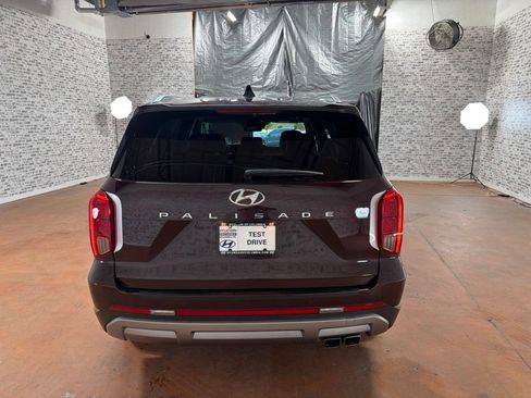 Used 2024 Hyundai Palisade SEL FWD image 6