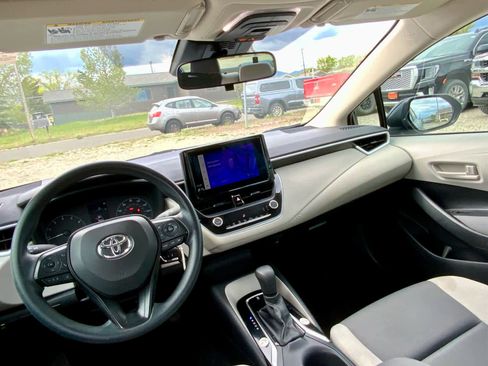 Used 2024 Toyota Corolla LE FWD image 31