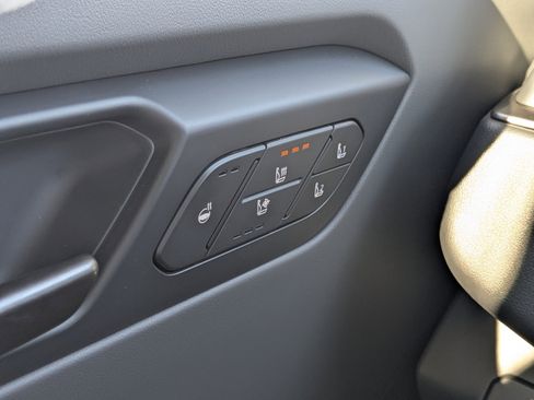 New 2026 Kia EV9 Wind image 29