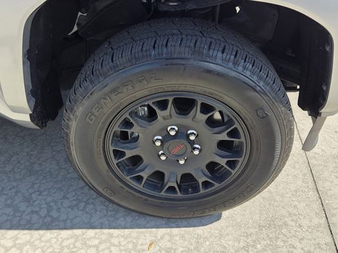 Certified 2024 Toyota Tacoma TRD Sport image 12