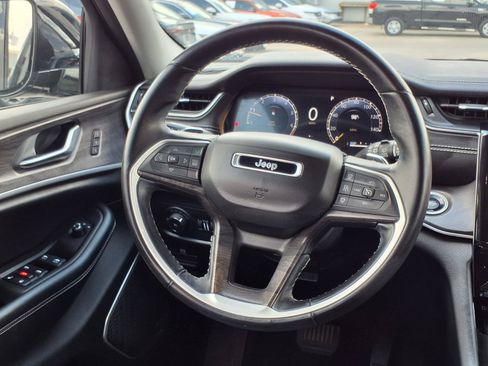 Used 2021 Jeep Grand Cherokee L Limited AWD/4WD image 13