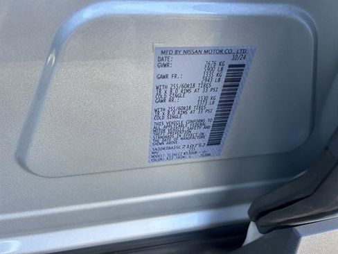 Used 2025 Nissan Pathfinder SV image 30