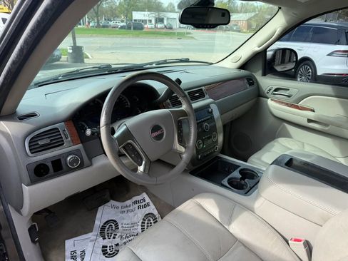 Used 2007 GMC Yukon SLT AWD/4WD image 16
