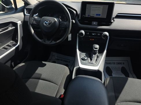 Certified 2025 Toyota RAV4 LE AWD/4WD image 19