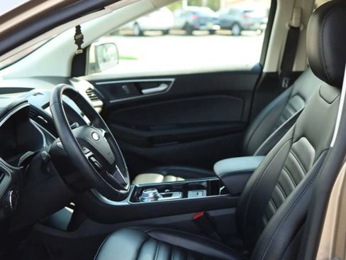 Used 2020 Ford Edge SEL w/ Cold Weather Package AWD/4WD image 25