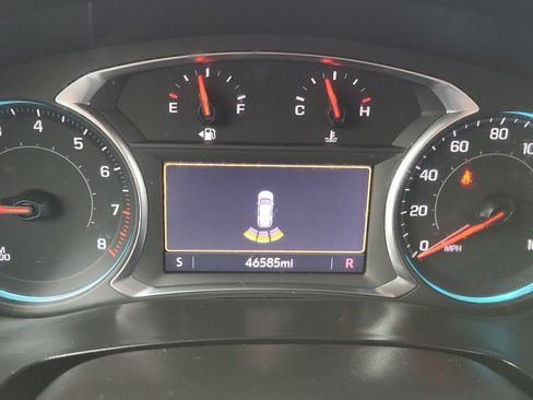 Used 2021 Chevrolet Traverse LT FWD image 32